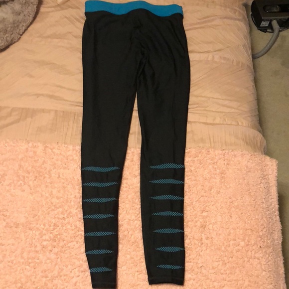 Under Armour exercise pants - Picture 2 of 2